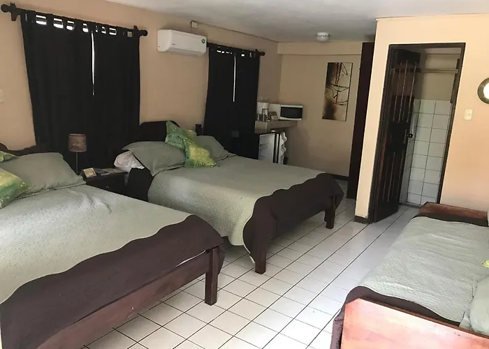 Hotel Mango Mar